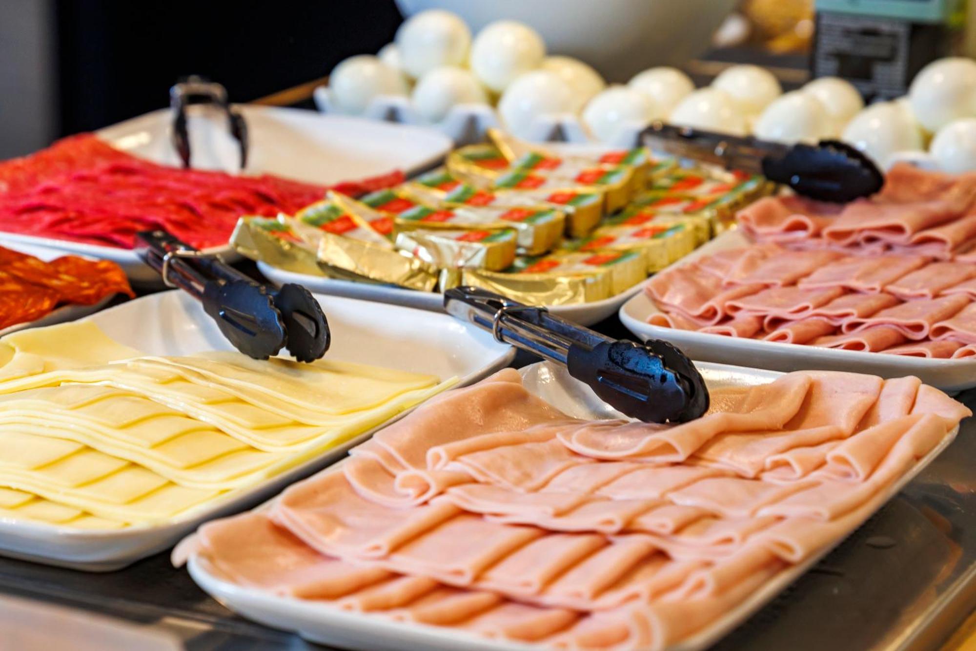 Hotel Express Bilbao Airport By Ihg